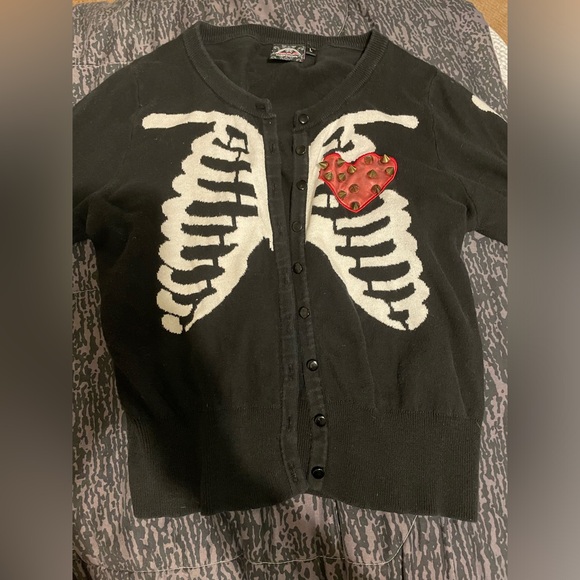 Too Fast Brand skeleton heart cardigan - Picture 2 of 6